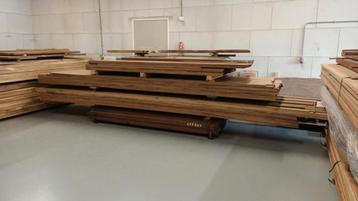 Nieuwe voorraad Thermo Fraké hout beschikbaar voor biedingen