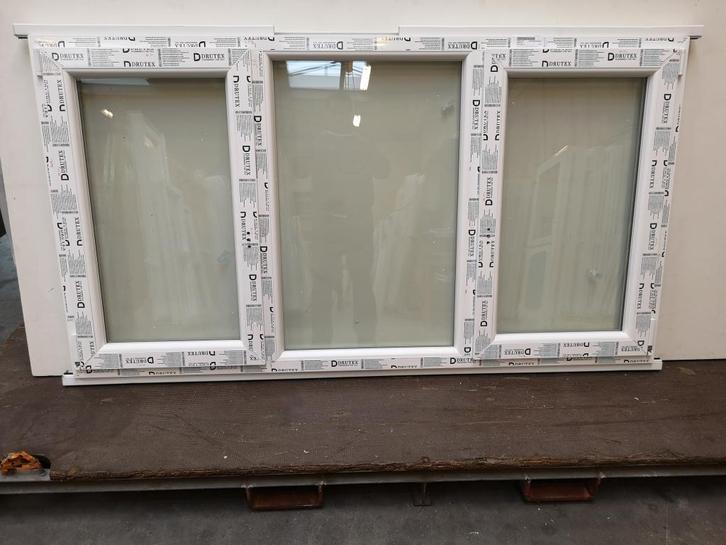 Kunststof kozijn dk-v-dk 250 x 110 cm intrek RAL 9016, Doe-het-zelf en Verbouw, Kozijnen en Schuifpuien, Nieuw, Dakkapel, Kunststof