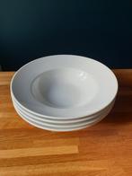 Intermezzo 4 grote diepe witte borden (restaurant kwaliteit), Huis en Inrichting, Keuken | Servies, Ophalen of Verzenden, Zo goed als nieuw