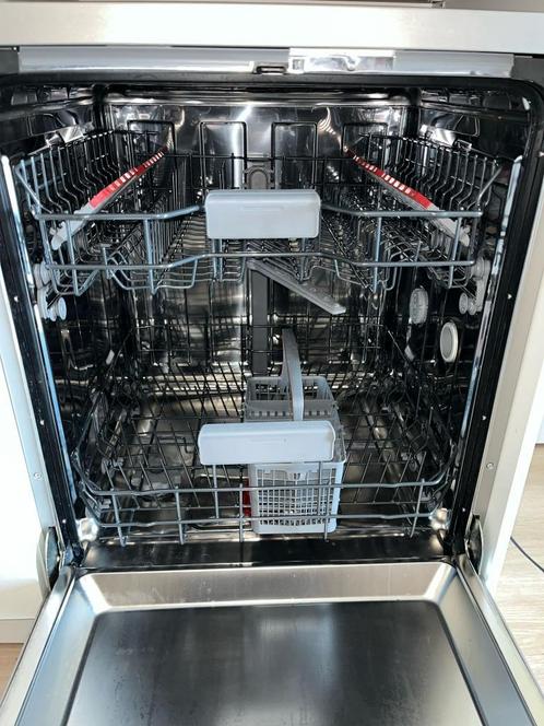 Vaatwasser Sharp, Witgoed en Apparatuur, Vaatwasmachines, Zo goed als nieuw, Vrijstaand, 85 tot 90 cm, 45 tot 60 cm, 10 tot 14 liter