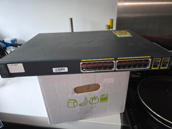 Cisco Catalyst WS-C2960S-24PC-L Switch, Computers en Software, Netwerk switches, Gebruikt, Ophalen of Verzenden