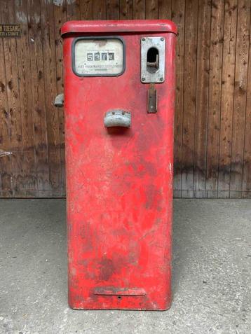 Oude Tokheim brandstofpomp beschikbaar voor biedingen