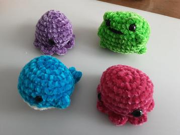 Set van 4 Pluche knuffels - kikker walvis octopus beschikbaar voor biedingen