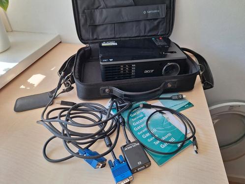 Gebruikte Acer beamer/DLP-projector X110 in Samsonite tas, Audio, Tv en Foto, Beamers, Gebruikt, DLP, Ophalen of Verzenden