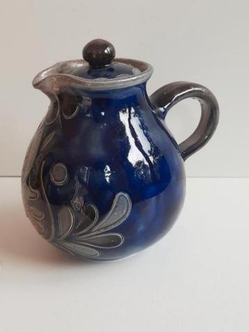 vintage schenkkan - kanvaas - kan met oor en deksel beschikbaar voor biedingen