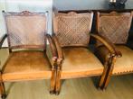 Voor zaterdag ophalen 5 antieke fauteuils uit 1940, Ophalen