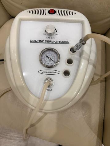 Microdermabrasie Apparaat incl extra hulpstukken beschikbaar voor biedingen
