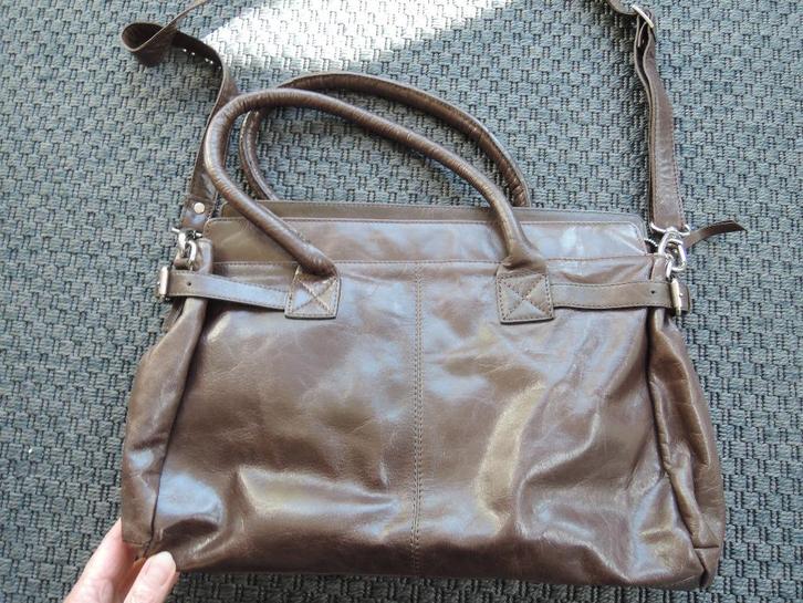 Diverse gebruikte hand tassen voor een kleine prijs, Sieraden, Tassen en Uiterlijk, Tassen | Schoudertassen, Gebruikt, Overige merken