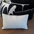 👌Nieuwe set zwart wit kussens 30x50 cm 2x| hotel chic, Huis en Inrichting, Woonaccessoires | Kussens, Wit, Vierkant, Nieuw, Ophalen of Verzenden