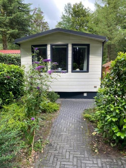 Te koop: Luxe chalet met zadeldak en CV te Epe., Caravans en Kamperen, Stacaravans, tot en met 4, Ophalen of Verzenden