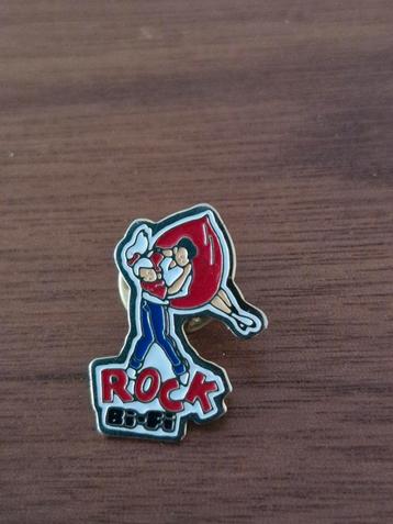 478 Pin Rock Bi-Fi Speldje Vintage beschikbaar voor biedingen