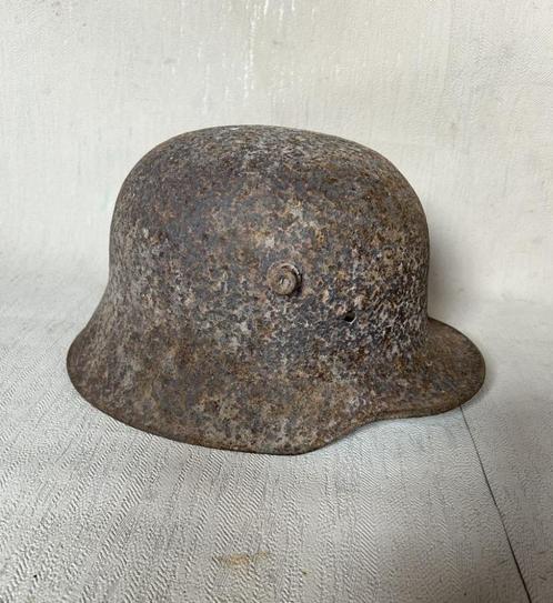 wo1 - Duitse M16 helm met kinriembevestiging - maat 64, Verzamelen, Militaria | Algemeen, Landmacht, Helm of Baret, Duitsland