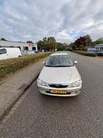 Mazda 323 Fastbreak 1.5i LX 5-deurs AUTOMAAT, Auto's, Mazda, 4 cilinders, 400 kg, 1070 kg, Beige