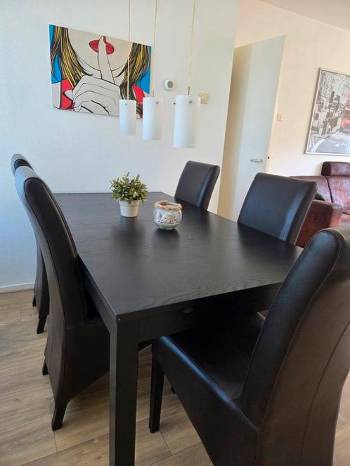 Uitschuifbare eettafel, Huis en Inrichting, Complete eetkamers, Zo goed als nieuw, Ophalen