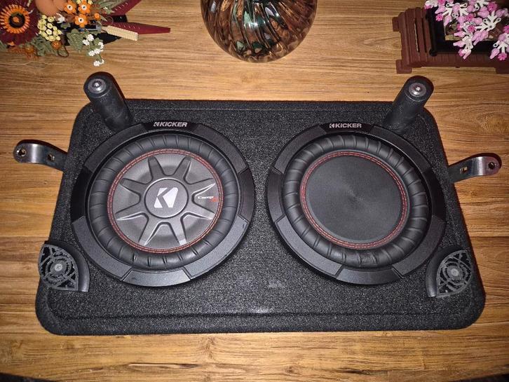 Kicker TCWRT82-48 subwoofer auto, Auto diversen, Autospeakers, Zo goed als nieuw, Ophalen of Verzenden