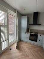 Twee shutter panelen samen 163 cm breed en 236 cm hoog, Ophalen, 200 cm of meer, Wit, 150 tot 200 cm