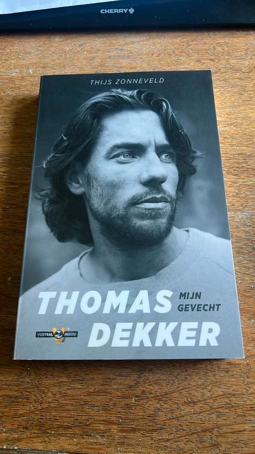 Thijs Zonneveld - Thomas Dekker, Boeken, Biografieën, Zo goed als nieuw, Sport, Ophalen of Verzenden