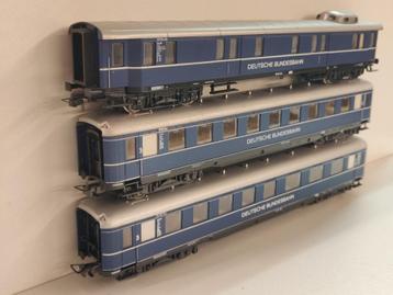 ** NIEUWSTAAT ** LILIPUT 3 RIJTUIGEN DB ** 83000 SERIE ** beschikbaar voor biedingen