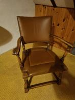 Kloosterstoel met leren bekleding, Ophalen