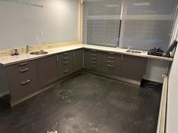 Antraciete moderne Keuken met 2 Spoelbakken - Z.GA.N beschikbaar voor biedingen