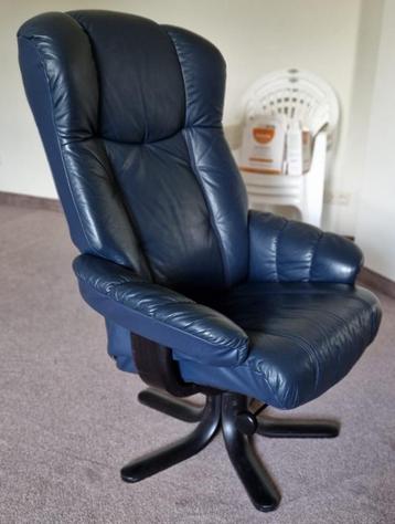 Leren relaxstoel €75 beschikbaar voor biedingen
