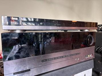 Harman Kardon Versterker & CD Speler beschikbaar voor biedingen