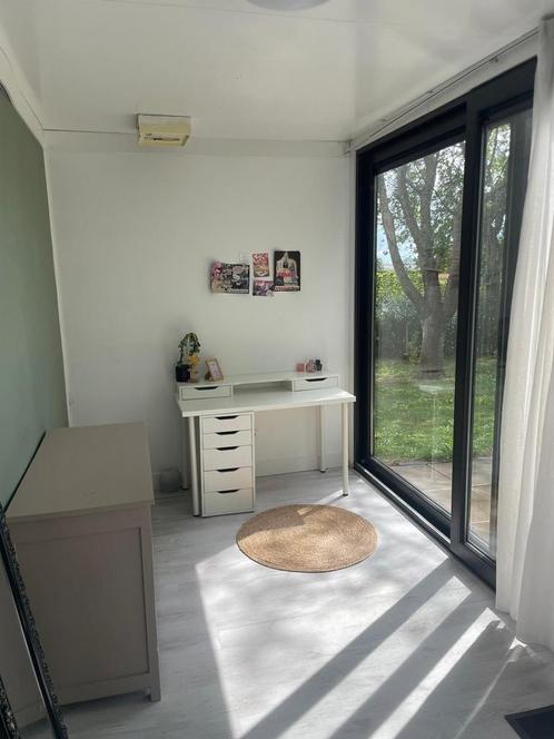 Geïsoleerde container met kunststof schuifpui, inc. btw, Huizen en Kamers, Kamers te huur