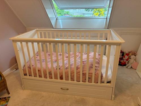 Baby/ peuter bedje, Kinderen en Baby's, Kinderkamer | Bedden, Gebruikt, Minder dan 140 cm, Minder dan 70 cm, Ophalen of Verzenden