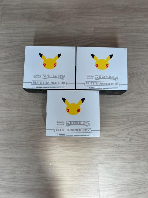Celebrations ETB geopend., Hobby en Vrije tijd, Verzamelkaartspellen | Pokémon, Zo goed als nieuw, Losse kaart, Ophalen of Verzenden