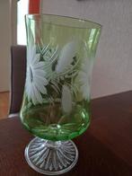 Mooie bewerkte Vaas, Overige kleuren, Ophalen of Verzenden, Minder dan 50 cm, Glas
