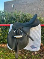 Zeer nette Wintec 2000 veelzijdigheidszadel 17.5, Dieren en Toebehoren, Paarden en Pony's | Zadels, Ophalen of Verzenden, Gebruikt