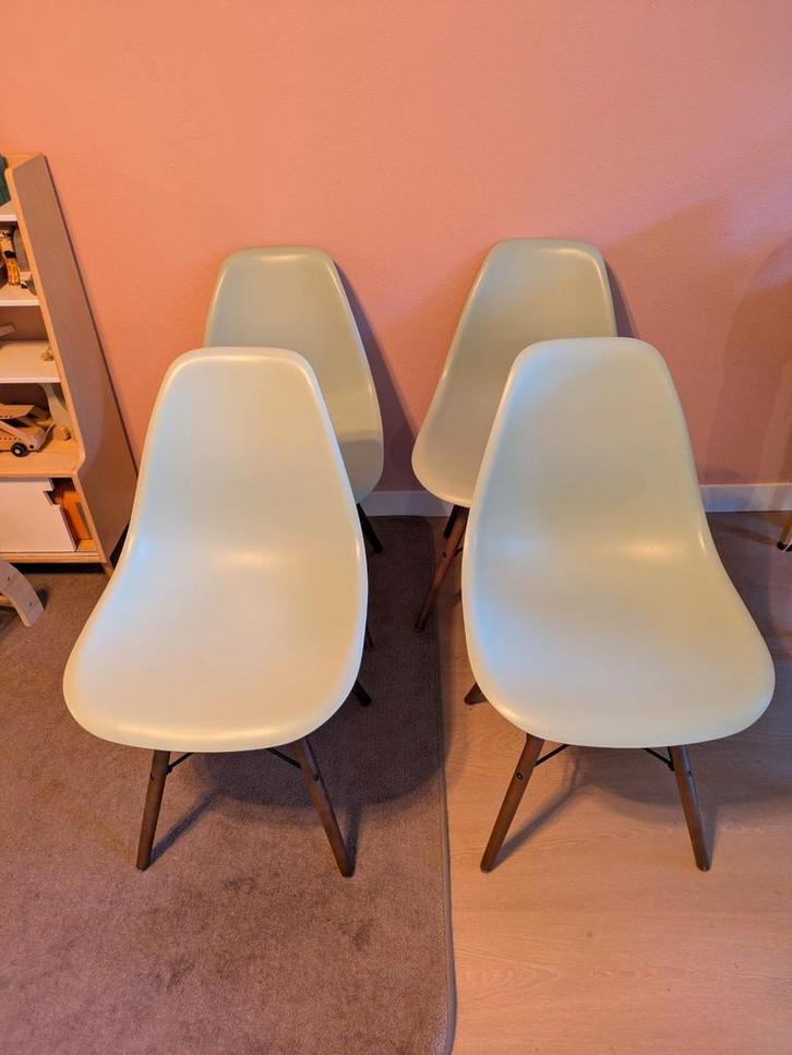 4 mintgroene groene eetstoelen kuipstoelen, Huis en Inrichting, Stoelen, Gebruikt, Vier, Hout, Kunststof, Metaal, Overige kleuren