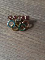 Qatar Voetbal Speldje Olympische Ringen, Verzamelen, Speldjes, Pins en Buttons, Ophalen of Verzenden, Zo goed als nieuw, Sport