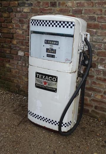 oude franse benzinepomp pomp dieselpomp beschikbaar voor biedingen