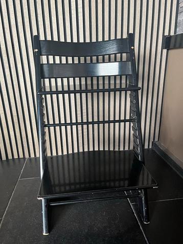 Stokke Tripp Trapp Zwart - Meegroeistoel beschikbaar voor biedingen