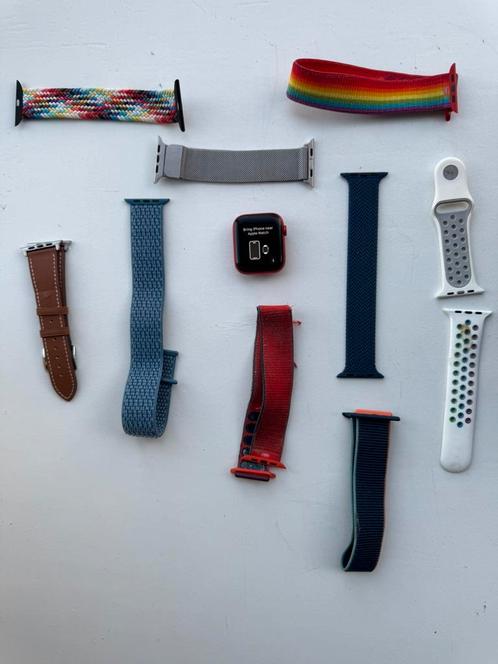 Apple Watch Series 6 (Product RED) 44mm | 9 GRATIS bandjes, Sieraden, Tassen en Uiterlijk, Smartwatches, Zo goed als nieuw, iOS