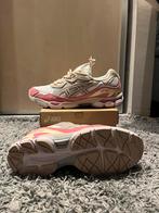 Asics Sneakers Maat 44 - helemaal nieuw met doos, Kleding | Heren, Schoenen, Nieuw, Ophalen of Verzenden, Sneakers of Gympen, Asics