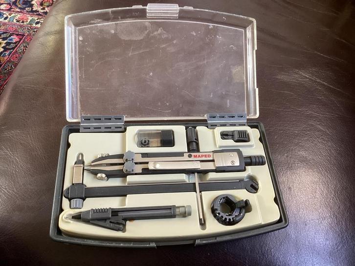 Tekenmaterialen o.a Rotring gebruikt voor kaartvervaardiging, Antiek en Kunst, Antiek | Gereedschap en Instrumenten, Ophalen