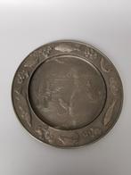 SKS Reinzinn tin bord met visser en diverse vissen rondom, Antiek en Kunst, Antiek | Tin, Verzenden