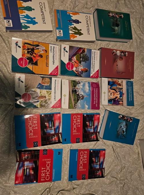 MBO Maatschappelijke Zorg studieboeken diverse opleidingen, Boeken, Studieboeken en Cursussen, Zo goed als nieuw, MBO, Ophalen
