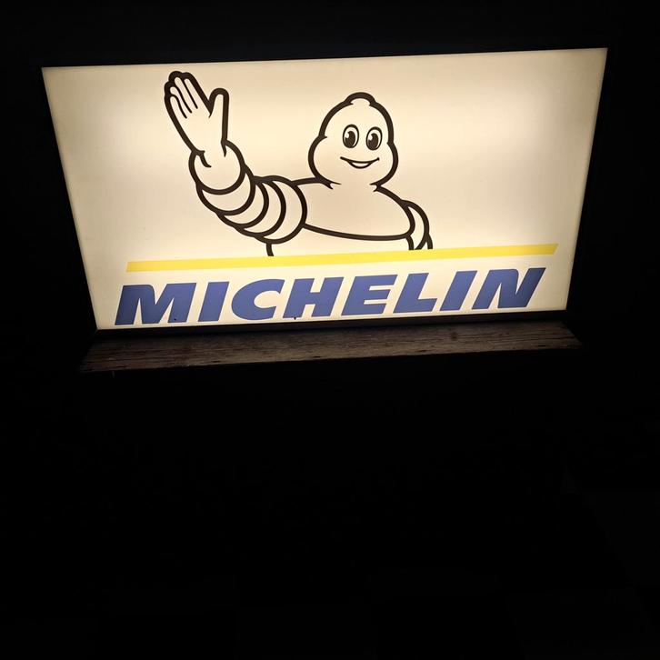 . Michelin bibendum lichtbak, Verzamelen, Merken en Reclamevoorwerpen, Zo goed als nieuw, Lichtbak of (neon) lamp, Ophalen