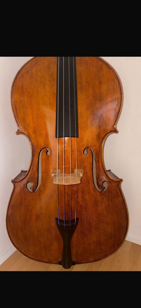 Mooie Hongaarse Contrabass, Muziek en Instrumenten, Strijkinstrumenten | Contrabassen, Gebruikt, 4/4-contrabas, Met koffer, Ophalen