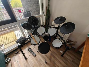 Millenium MPS-750 electrisch drumstel beschikbaar voor biedingen