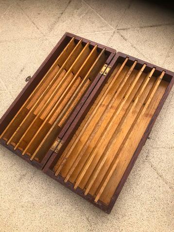 Houten dobberdoosje echt oud! beschikbaar voor biedingen