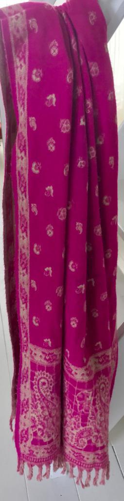 ZACHT 100% wollen shawl plaid fuchsia roze beige Yak wol  beschikbaar voor biedingen