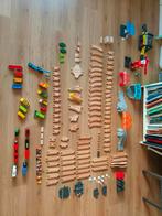 Super grote houten treinbaan met heel veel accessoires, Kinderen en Baby's, Speelgoed | Houten speelgoed, Ophalen, Zo goed als nieuw