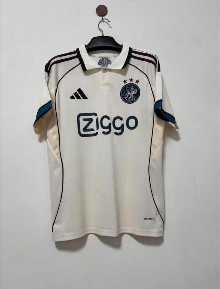 Ajax 3de shirt 2025/2026 in alle maten!, Sport en Fitness, Voetbal, Nieuw, Shirt, Maat XS of kleiner, Ophalen of Verzenden
