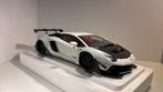 Lamborghini Aventador lb-works white /carbon autoart 1.18