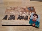 EXO kpop album + photocard, Verzamelen, Muziek, Artiesten en Beroemdheden, Ophalen of Verzenden, Zo goed als nieuw, Foto of Kaart