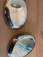 Pair of viceroy plates with spoons, Verzenden